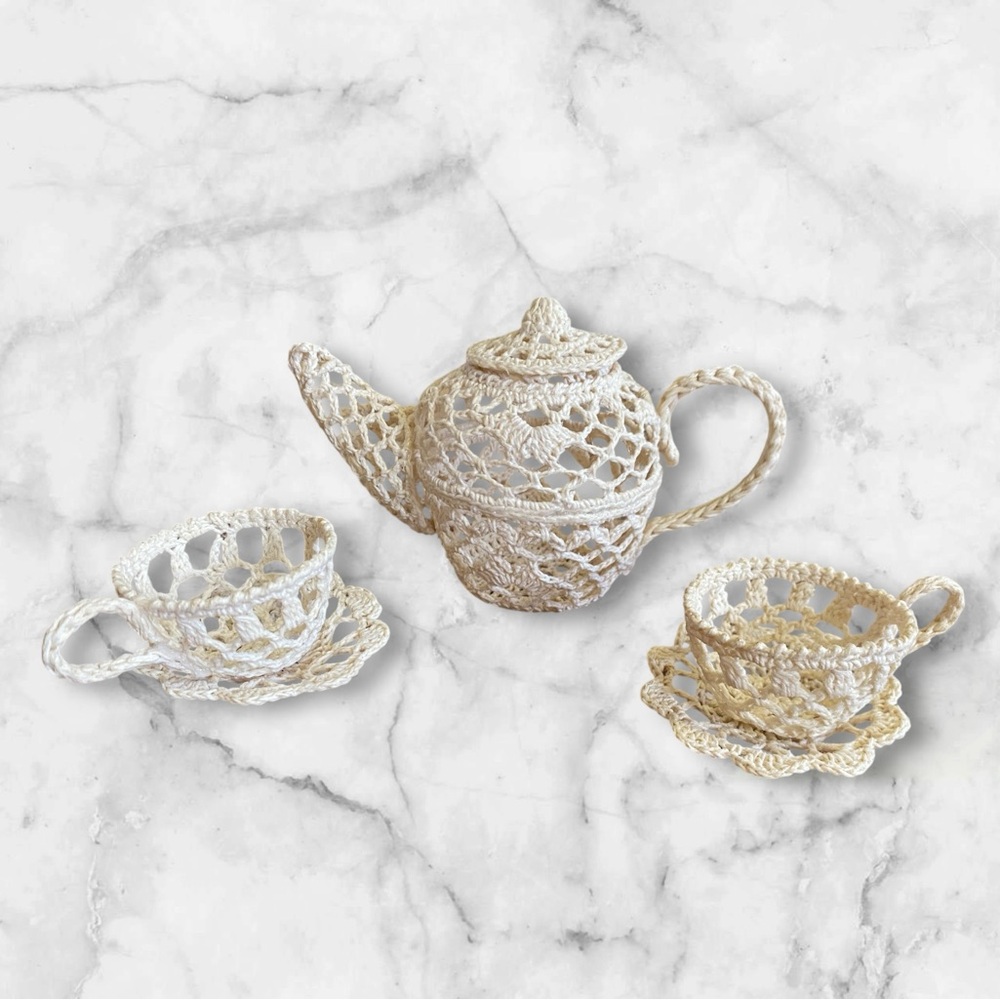 Crochet tea cups